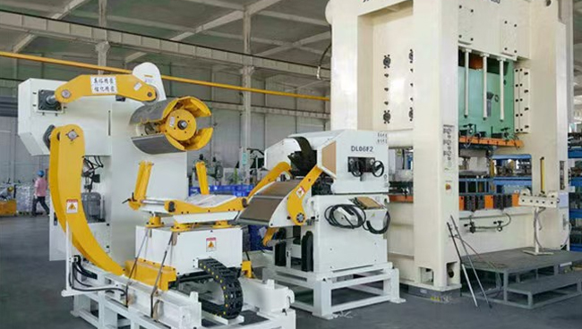 01.Unwinder & Rewinder Series (Feeding/Uncoiling/Leveling Integrated Equipment)